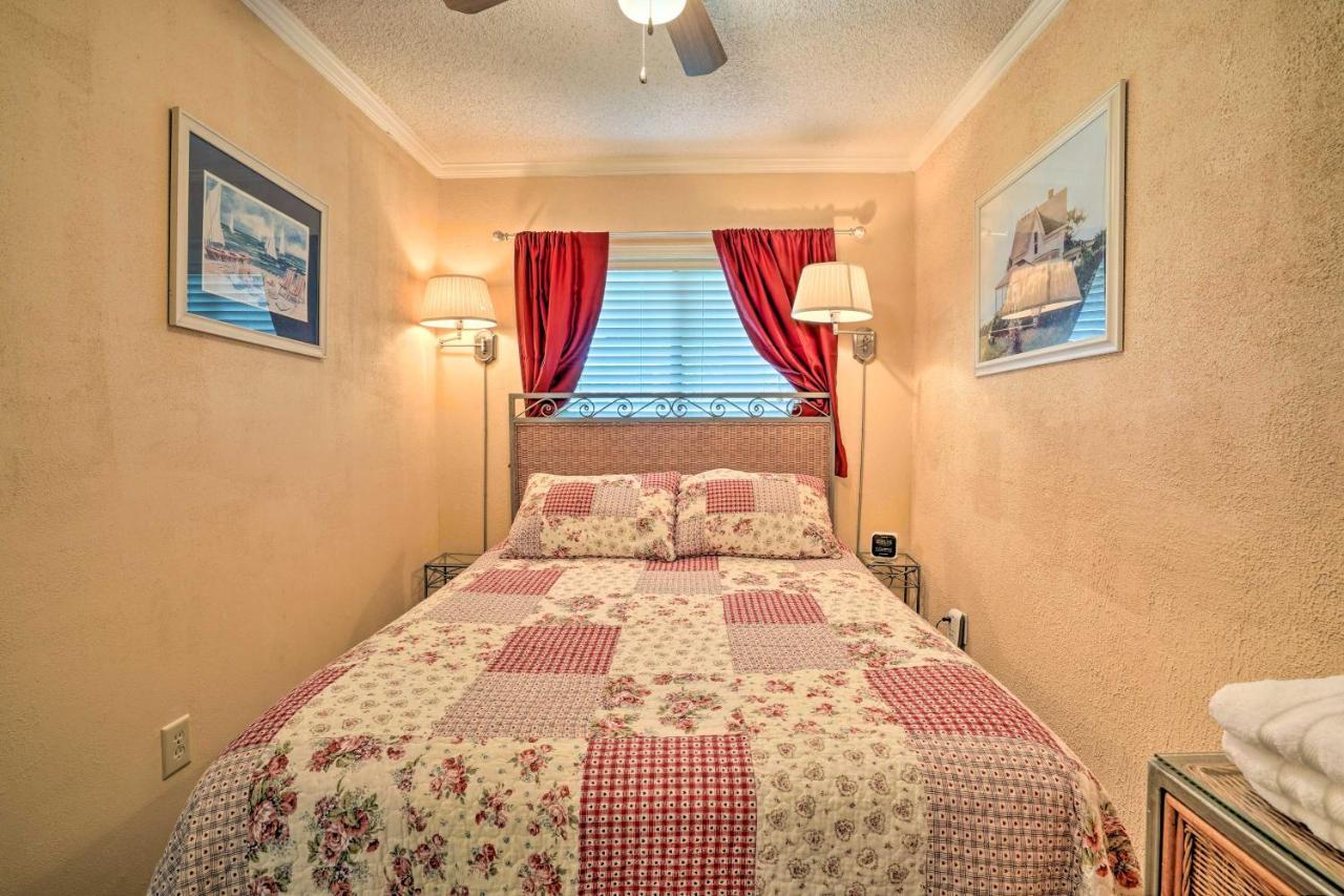 Isle Of Palms Beachfront Condo With Balcony And Pool! Экстерьер фото